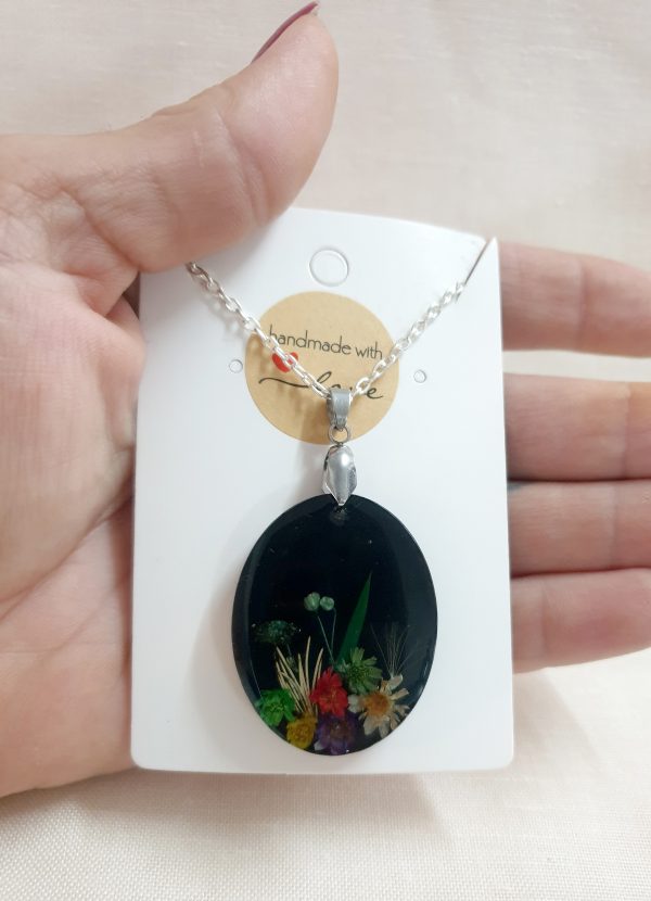 Pendant With Flowers - black - Image 3