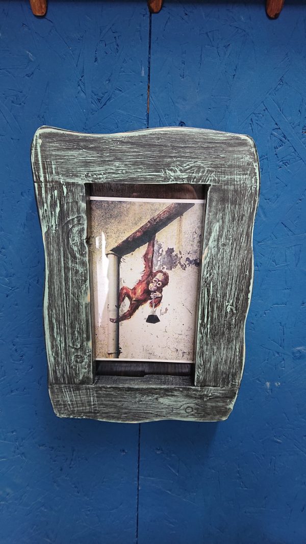Old style rustic photo frame - Image 2