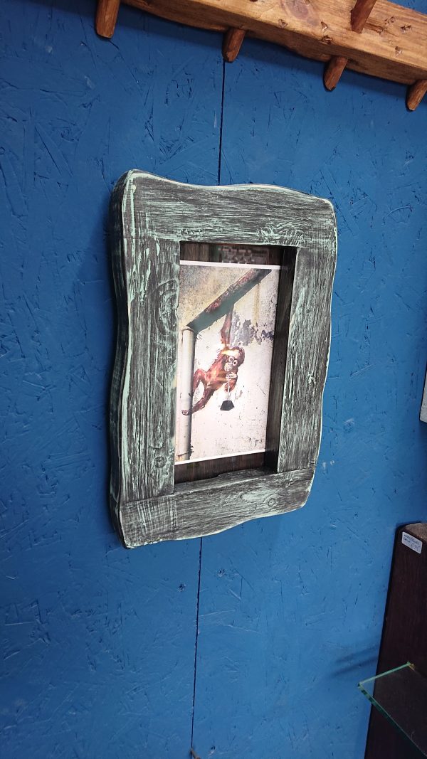 Old style rustic photo frame