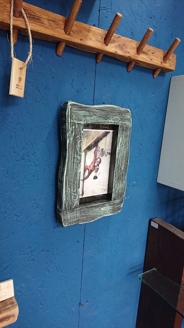 Old style rustic photo frame - Image 4