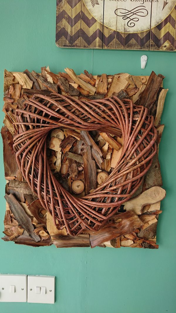 Wood log shavings with bamboo heart wall art feature - Image 3