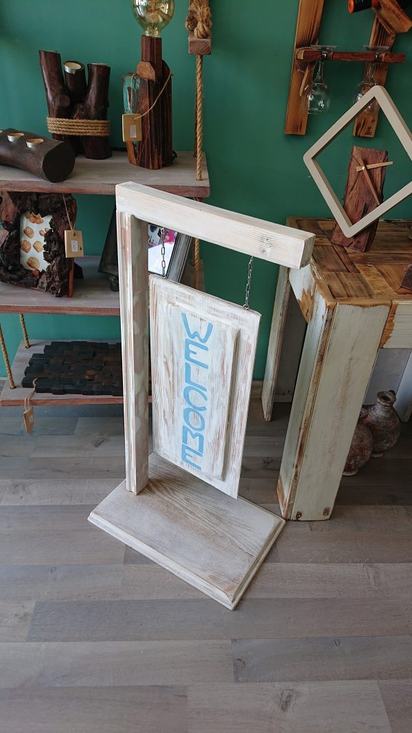 Free-standing, 'welcome' patio/entrance way sign - Image 3