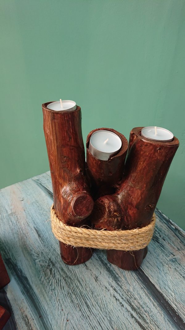 Unique triple tealight candle