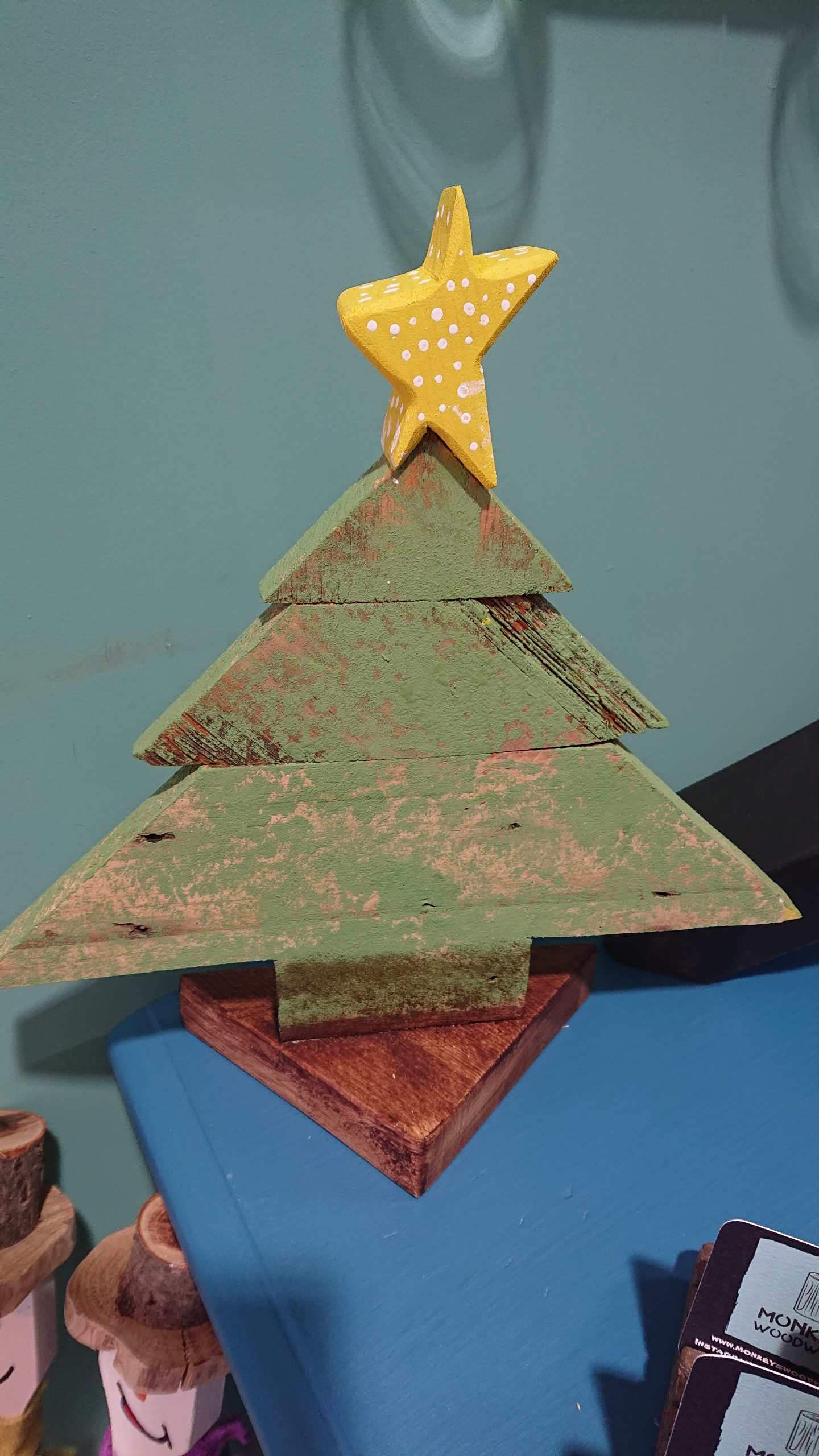 Repurposed wood Christmas tree decoration - Image 3