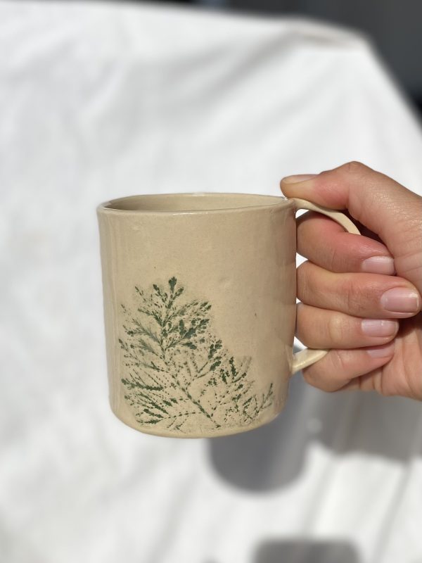 Ceramic mug with real leaves imprint