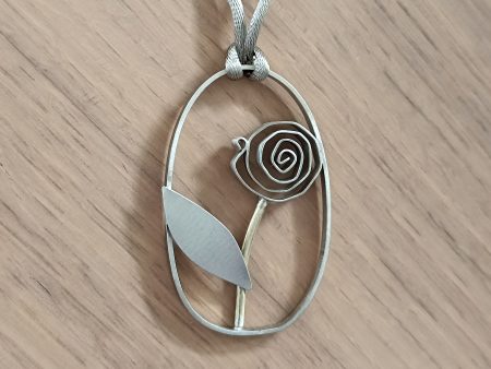 Rose pendant