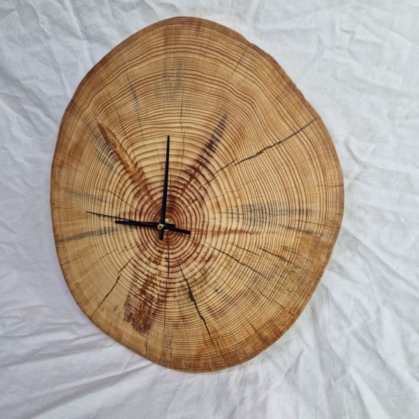 Wall Clock in pine - Image 3