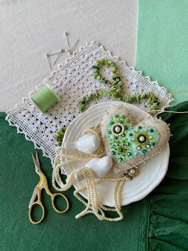 Mint green heart ornament. Beaded Cyprus heart. - Image 5