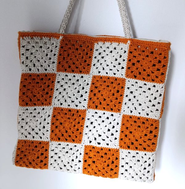Handmade Crochet Bag – Traditional Motif, Cinnamon & Light Beige, Double Lined with Felt & Linen – Boho Ethical Fashion - Image 3