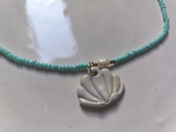 Turquoise Beaded Necklace with Ceramic Shell Pendant & Pearl – 50cm - Image 3