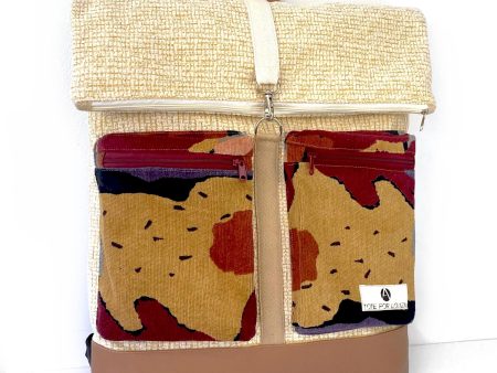 backpack beige with large pockets 1
