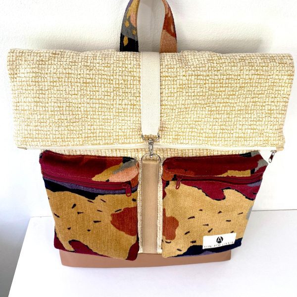 backpack beige with large pockets 4