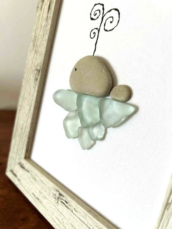 Coastal Whale Decor – Light Blue-Green Seaglass & Natural Pebble Design