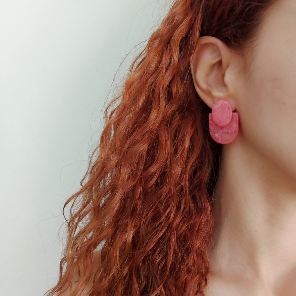 Marbled pink statement studs - Image 2