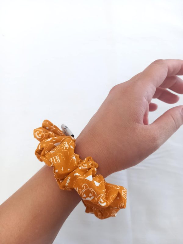 Halloween scrunchie - Image 6