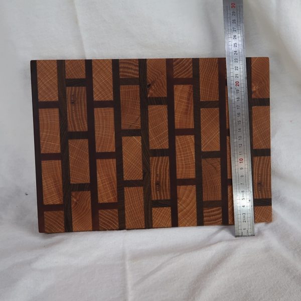 End Grain Cutting Board The Wall - Image 6