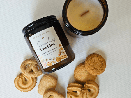 Grandma's Cookies Candle with butter cookies