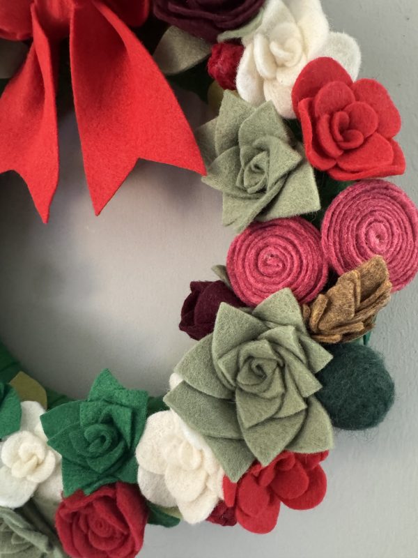Handmade Festive Felt Wreath - 30cm Diameter - Image 3