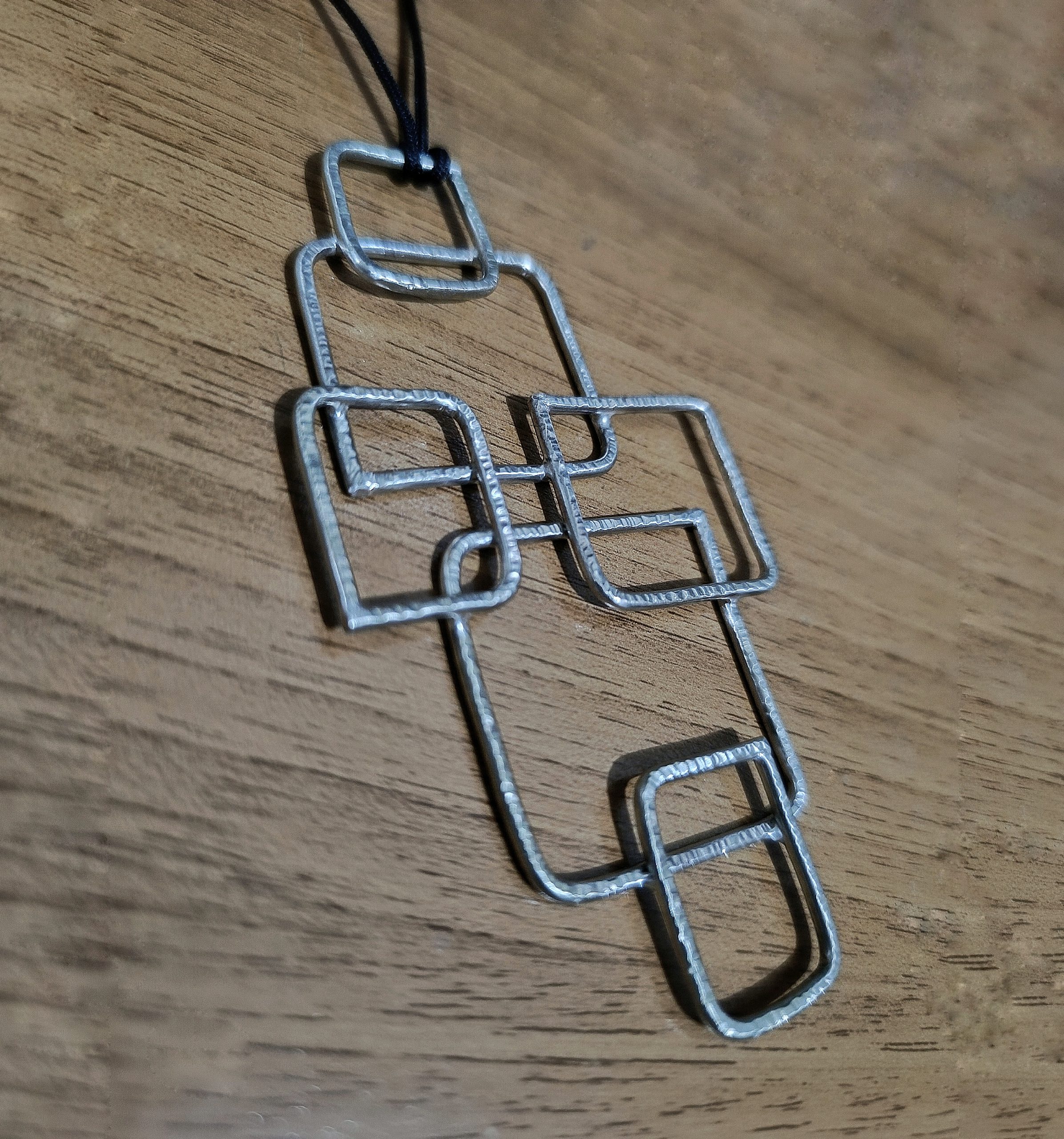 Geometric 3D necklace