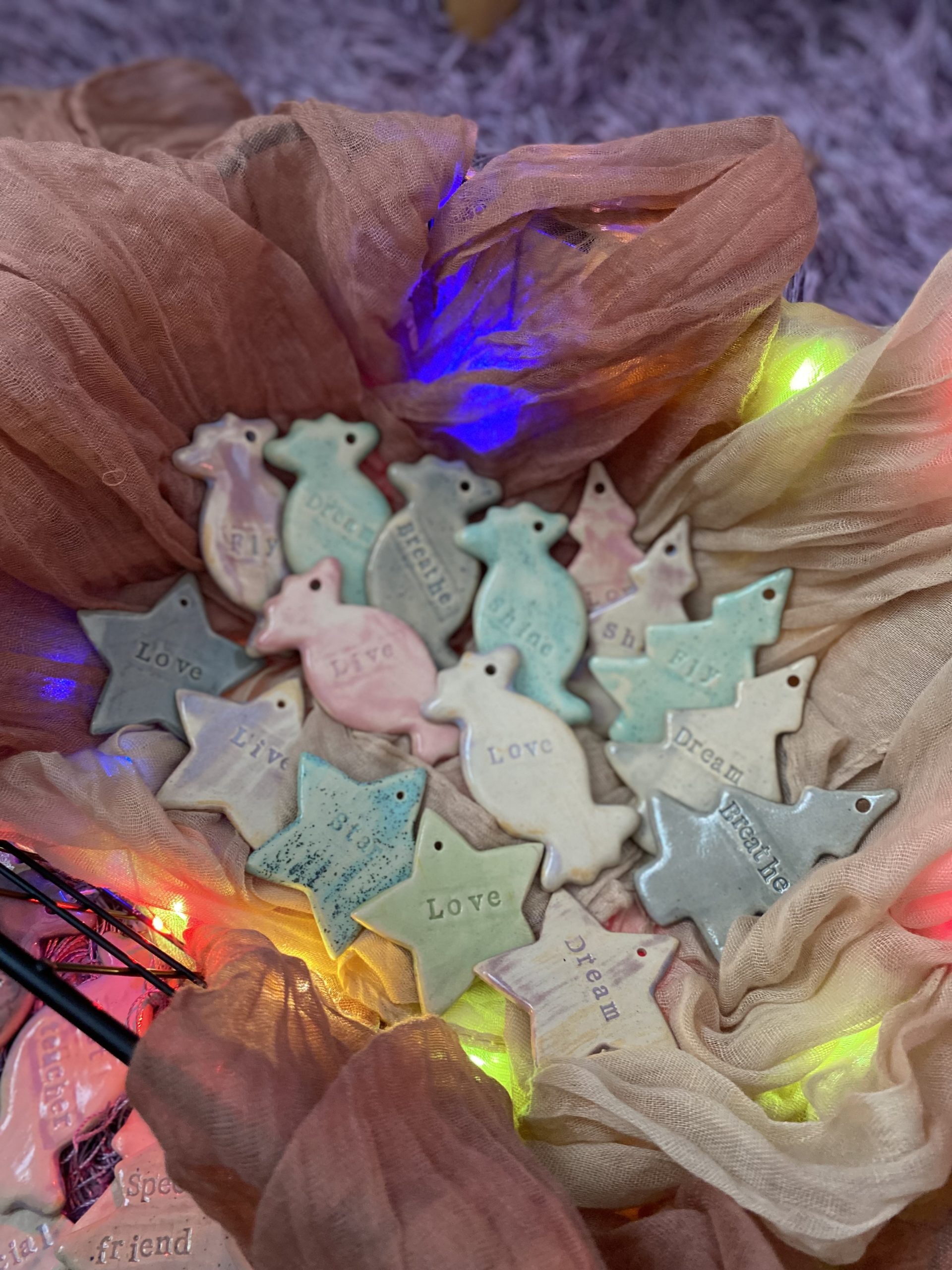Ceramic Christmas ornaments with wishes - Image 4