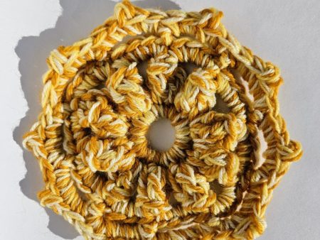 "Radiant Blossom" beautiful crocheted pot coaster - shades of yellow