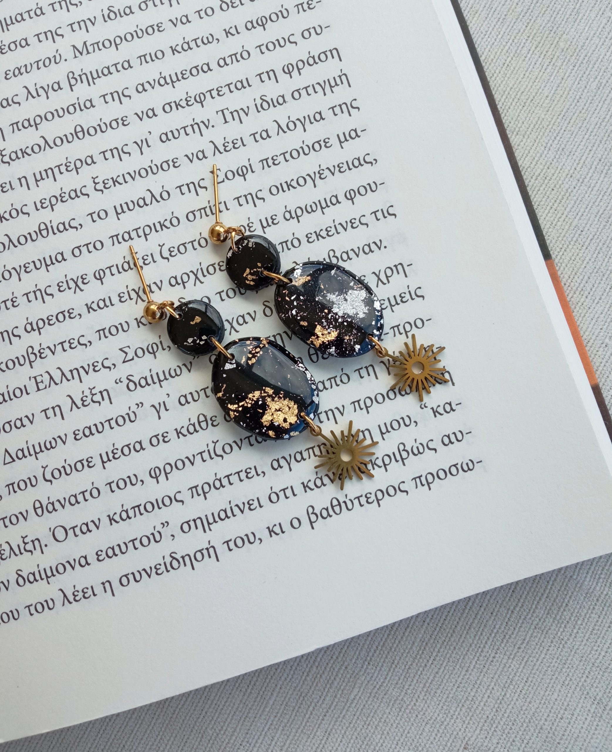 Black with gold sun earrings - Image 4
