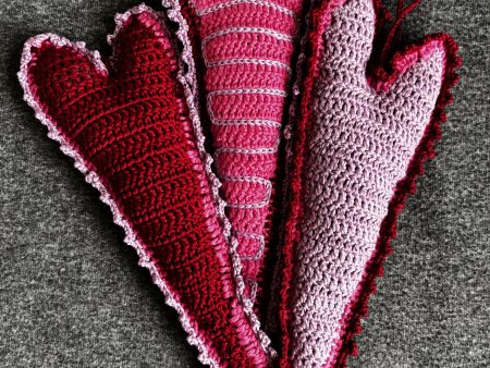 Vintage-inspired Valentine Hearts in 3 colour variations