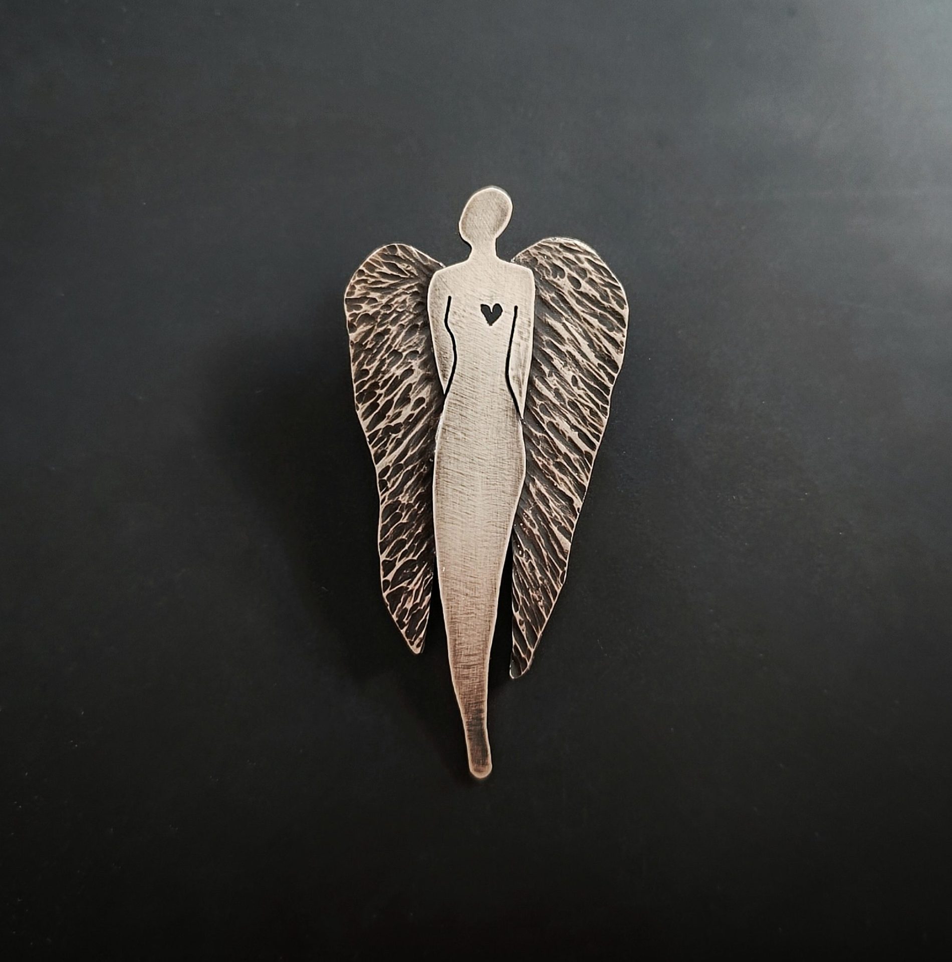 Guardian angel brooch - Image 3