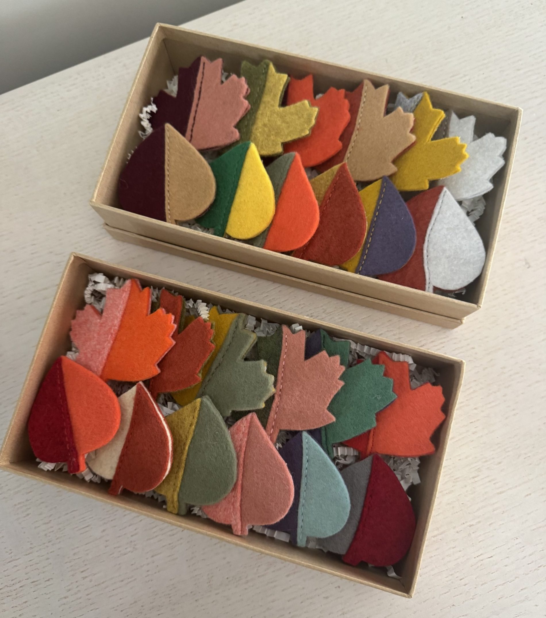 Charming Felt 'Leaf' Napkin Holders- Set of 12