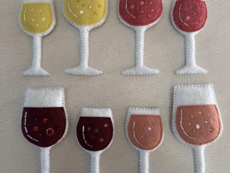 Felt wine glass magnet
