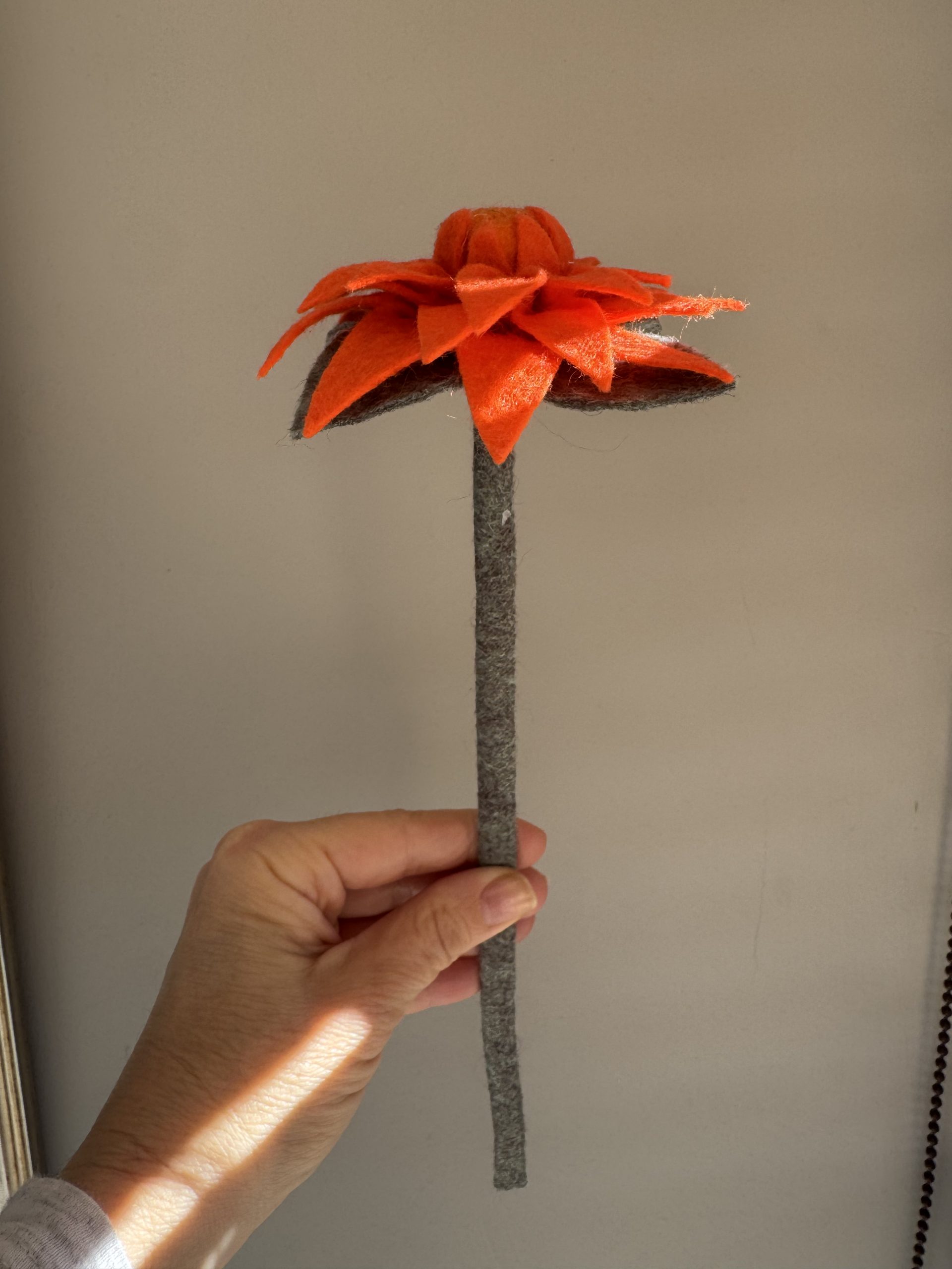 Elegant Handmade Felt Dahlia -5 colours - Image 8