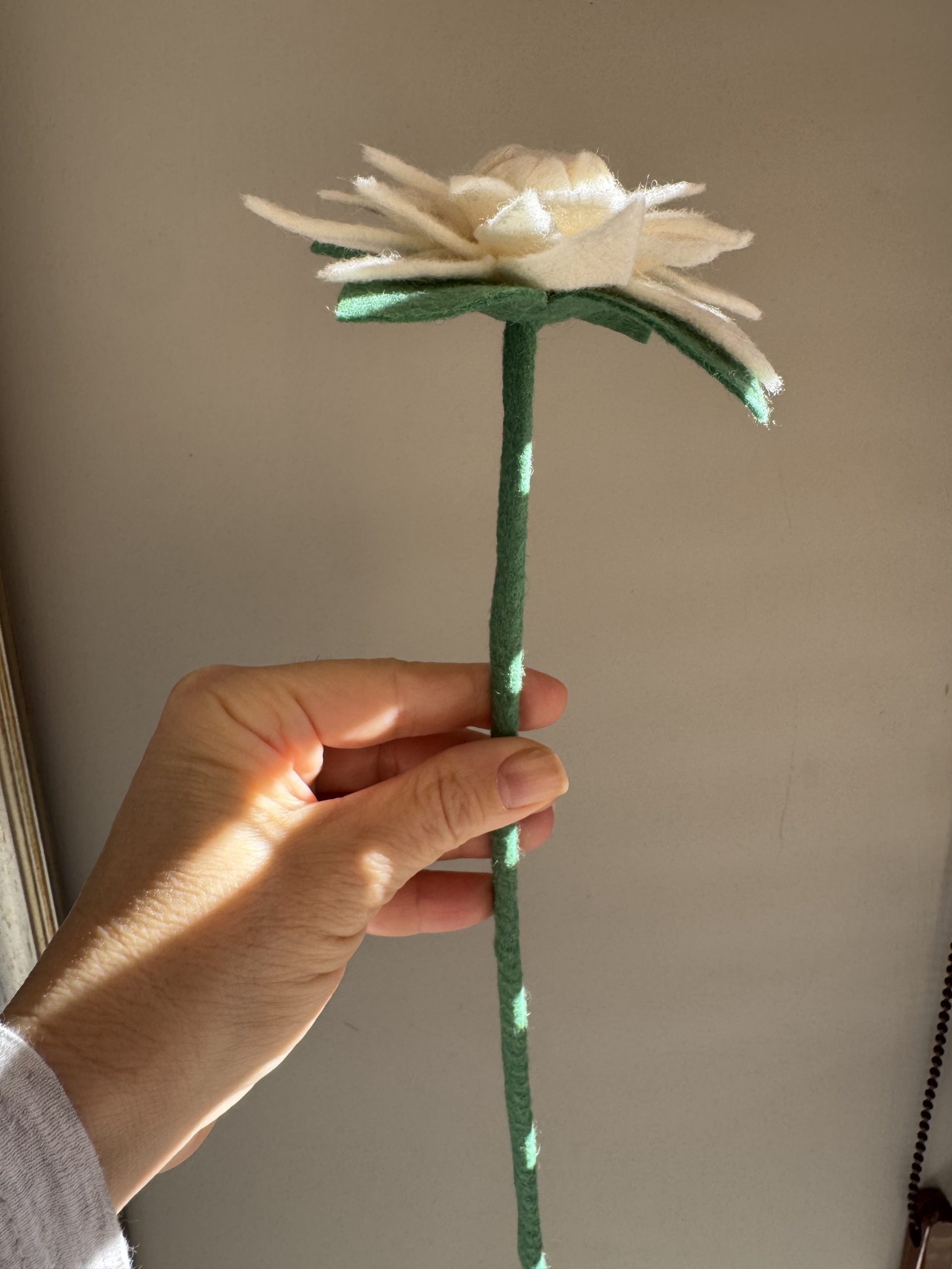 Elegant Handmade Felt Dahlia -5 colours - Image 10