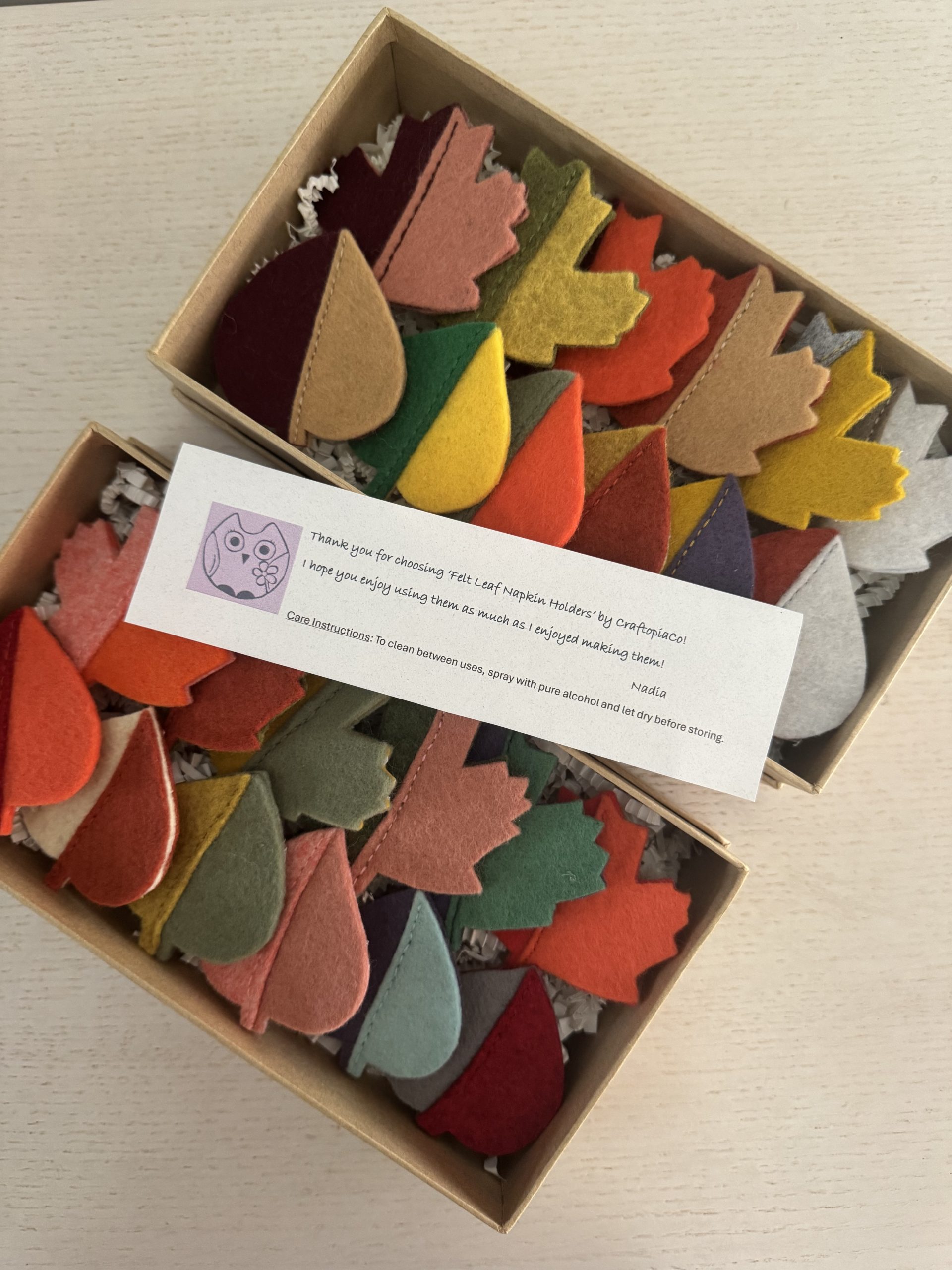 Charming Felt 'Leaf' Napkin Holders- Set of 12 - Image 7