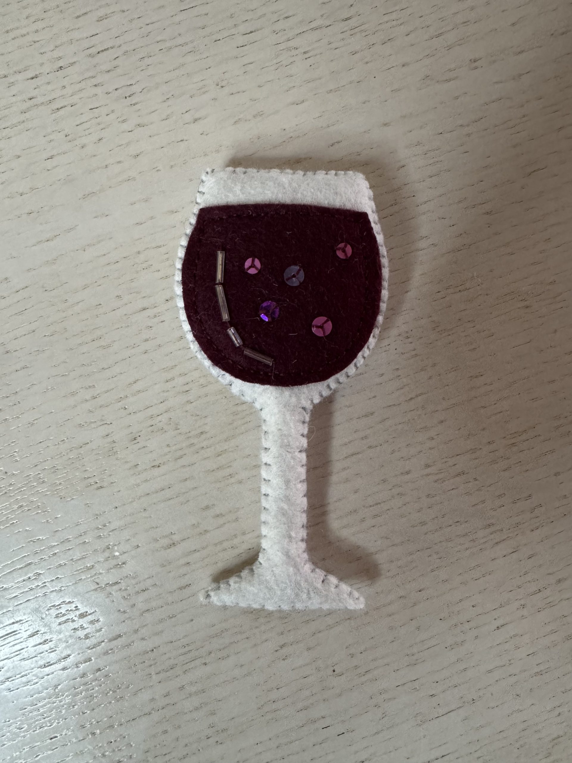 Felt wine glass magnet