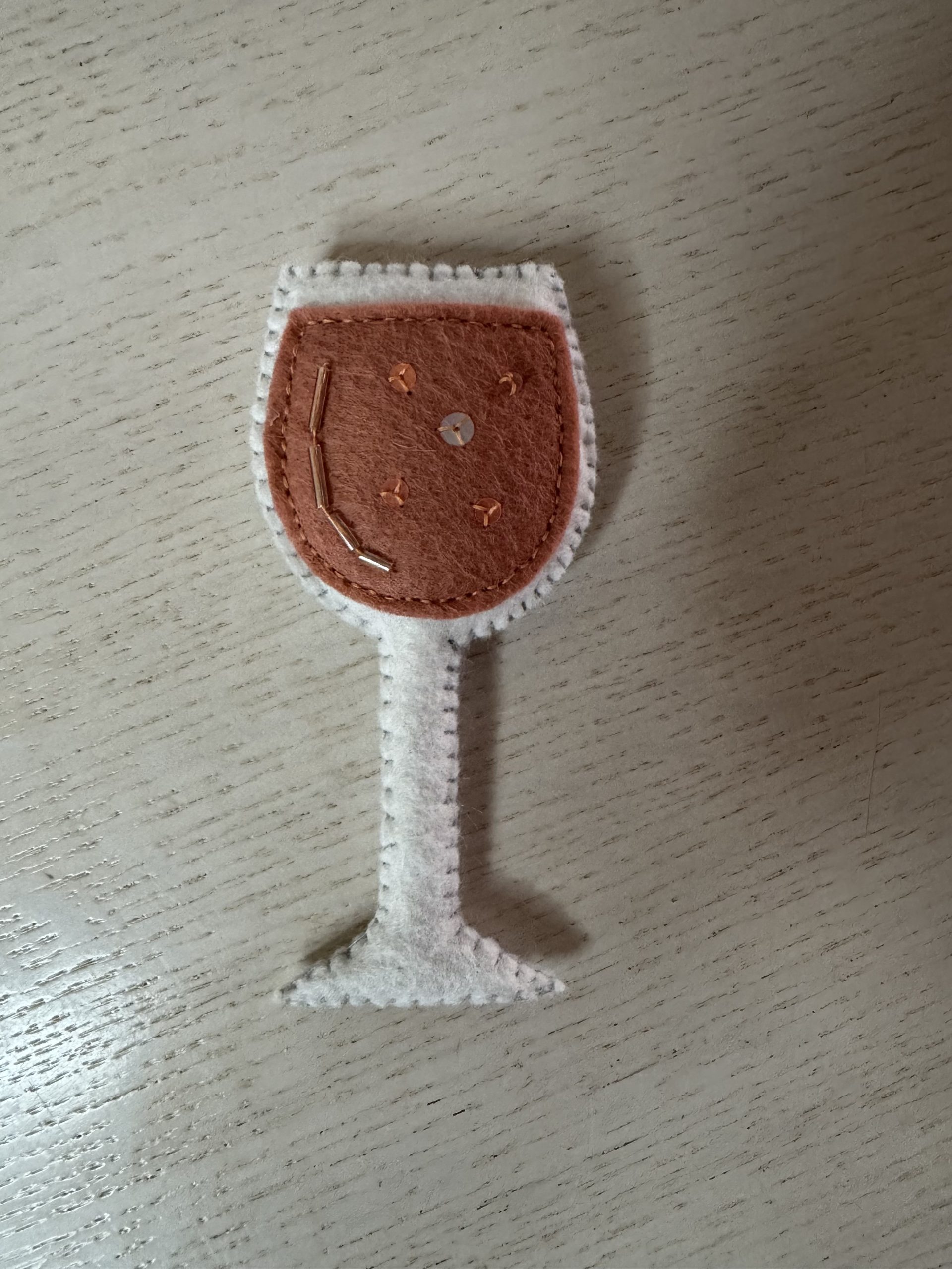 Felt wine glass magnet