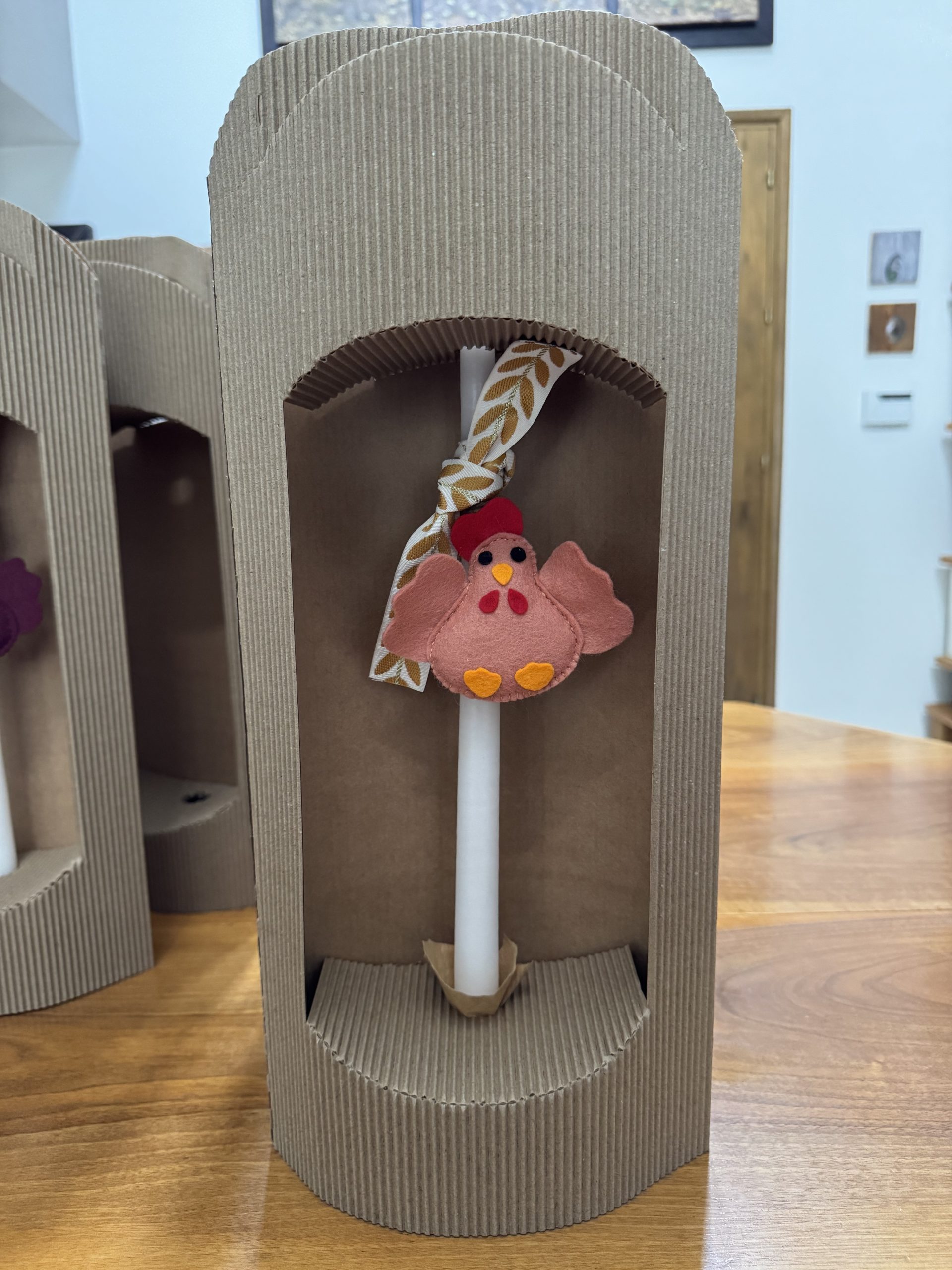Easter candles with handmade felt hen ornaments - Image 9