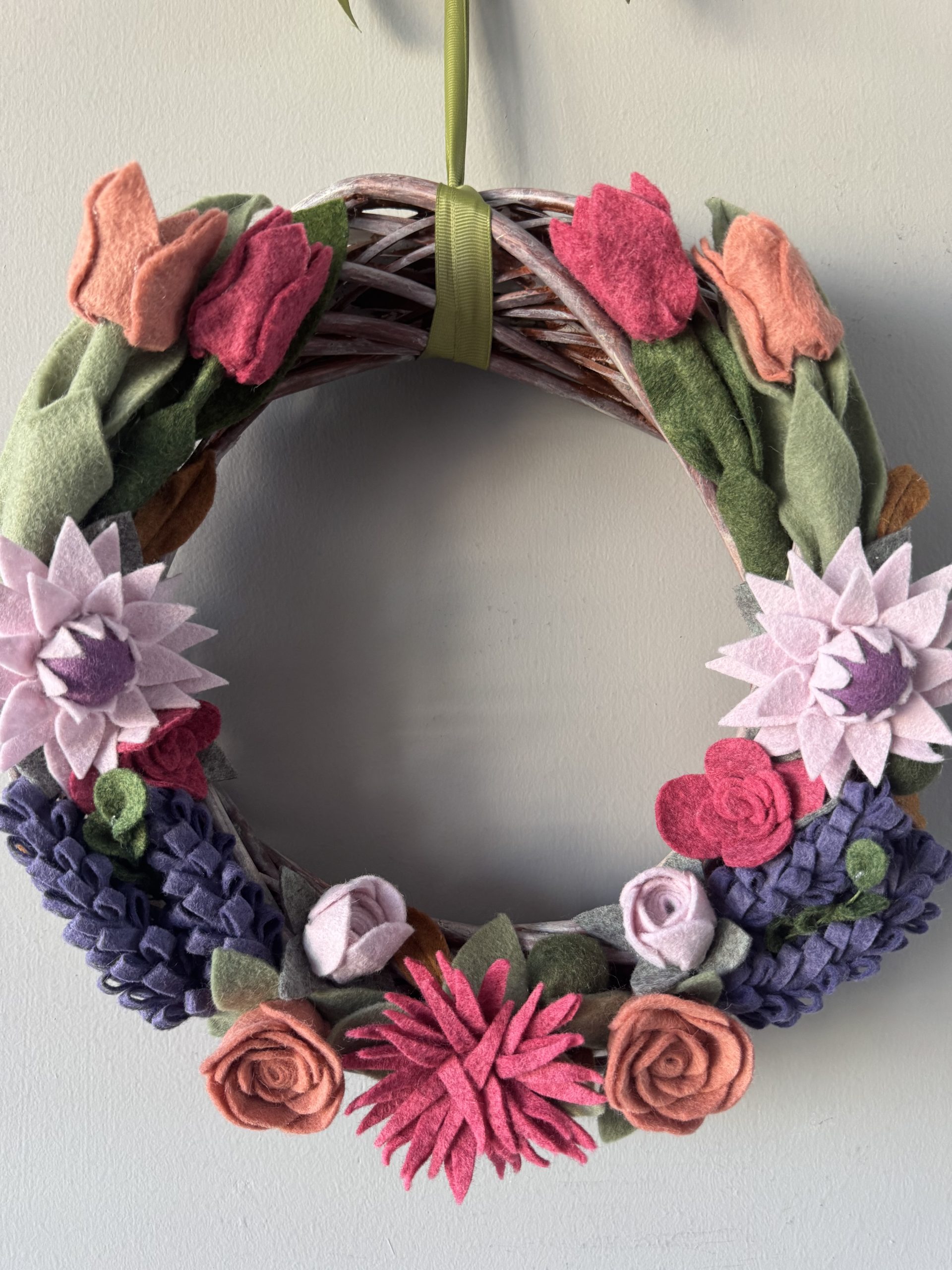 Elegant Felt Flower Wreath - 30cm - Image 2