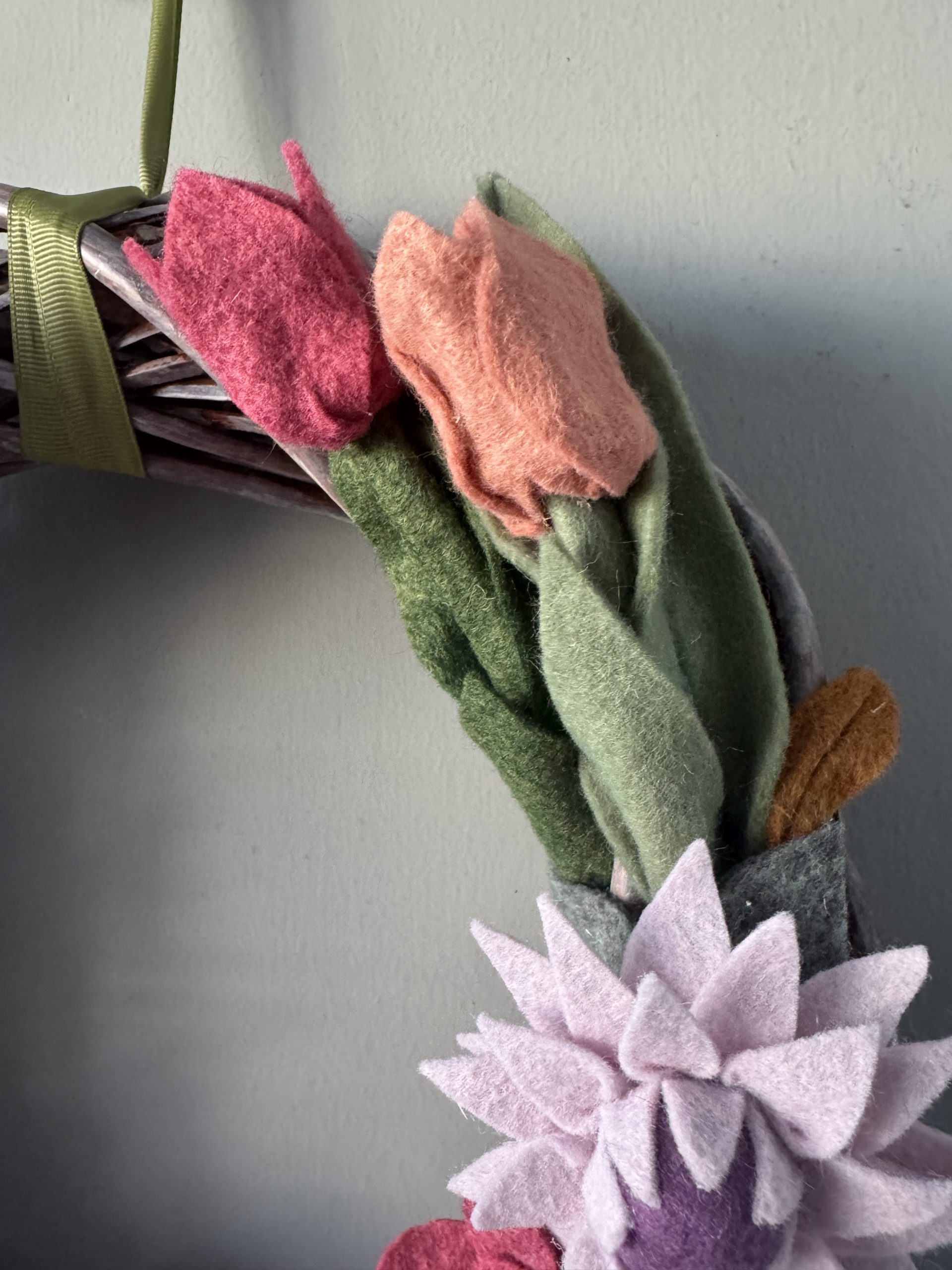 Elegant Felt Flower Wreath - 30cm - Image 7