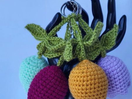 Handmade Crochet Tulip Keychain – Blooming Garden Collection (Choose Your Color)